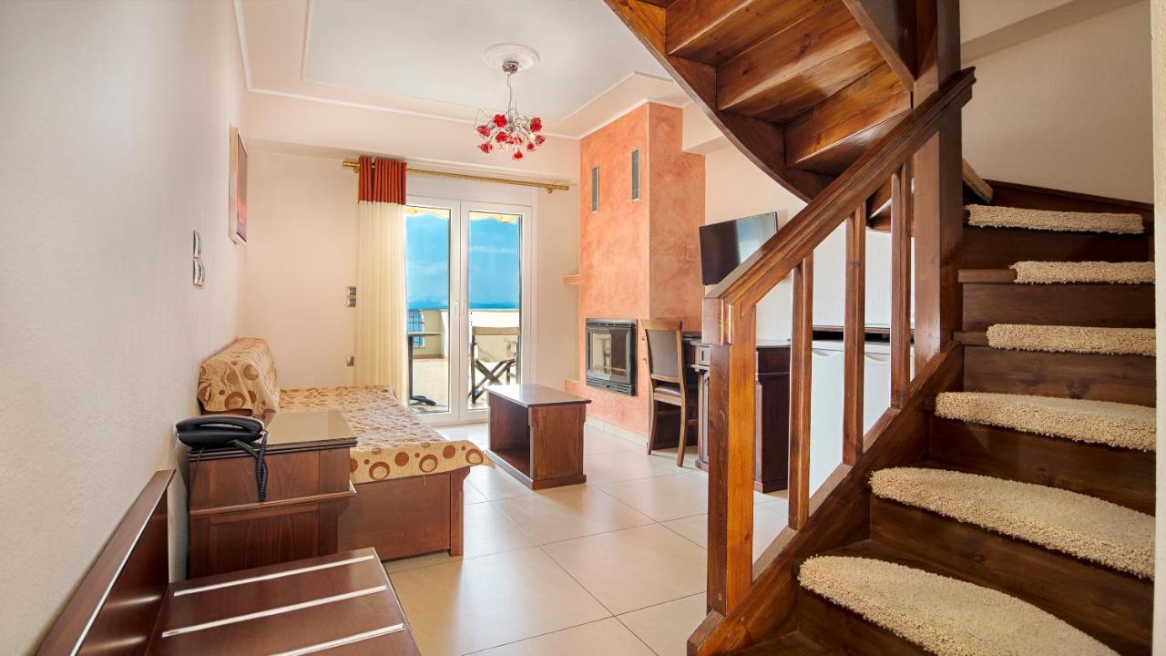 Ilia Mare Hotel Kültér fotó